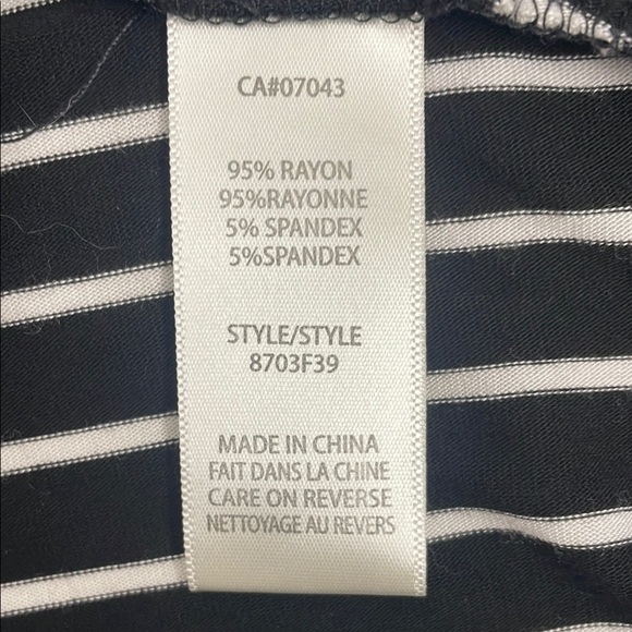 Max Studio Black and White Chevron Tank Top - Picture 11 of 12